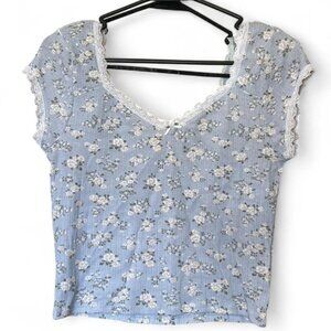 Light Blue Floral V-Neck Baby Tee with Lace Trim | Soft Y2K Style Top